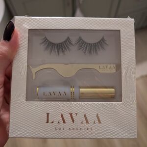 Lavaa lash kit